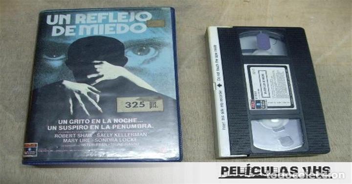 Cinema: Pel&iacute;cula Un Reflejo De Miedo en VHS