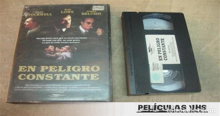 Cine: Pel&iacute;cula En Peligro Constante en VHS