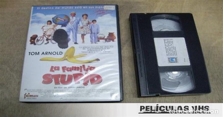 Cinema: Pel&iacute;cula La Familia Stupid en VHS