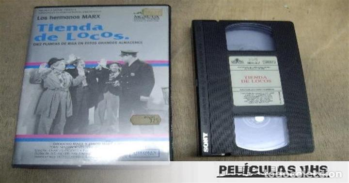 Cinema: Pel&iacute;cula Tienda De Locos en VHS