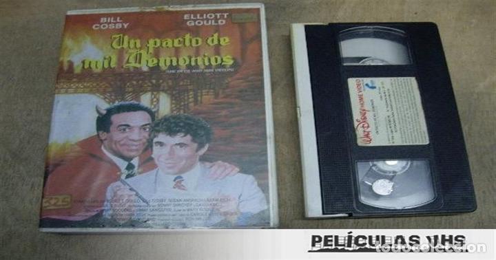 Cine: Pel&iacute;cula Un Pacto De Mil Demonios en VHS