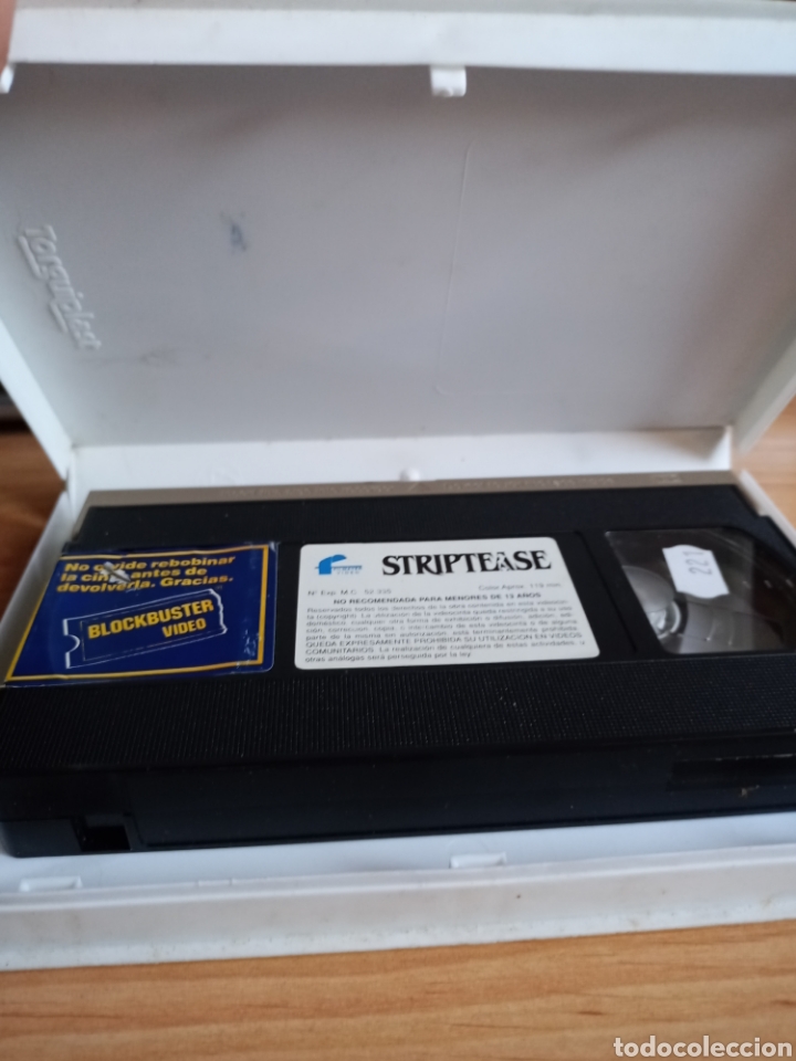 Cine: Striptease vhs - Foto 2
