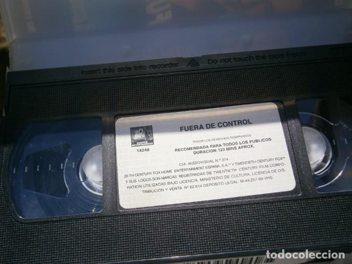Cine: PELICULA VHS, FUERA DE CONTROL - Foto 2