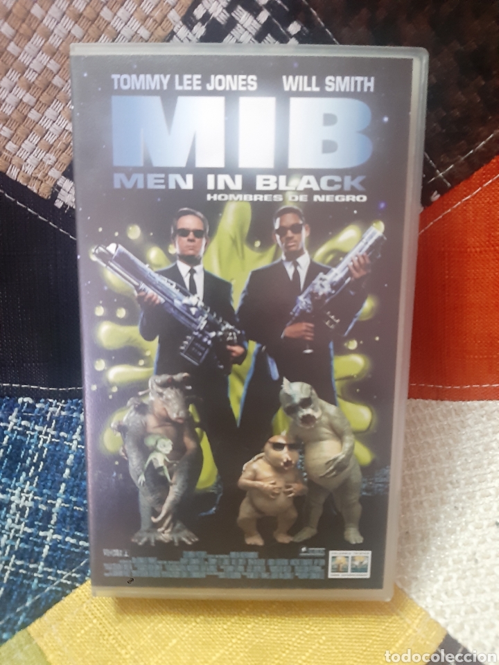 Cinema: VHS Men un Black, hombres de negro