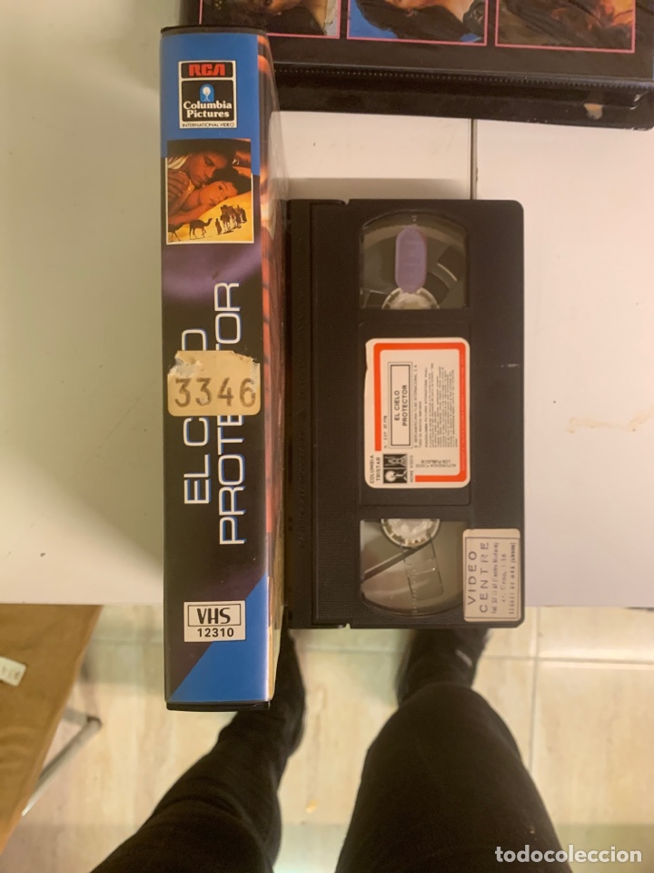 Cine: El cielo protector VHS - Foto 2