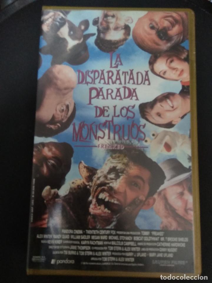 Cine: LA DISPARATADA PARADA DE LOS MONSTRUOS