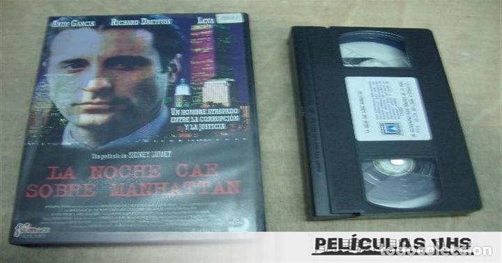 Kino: Pel&iacute;cula La Noche Cae Sobre Manhattan en VHS