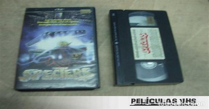 Cine: Pel&iacute;cula Specters en VHS