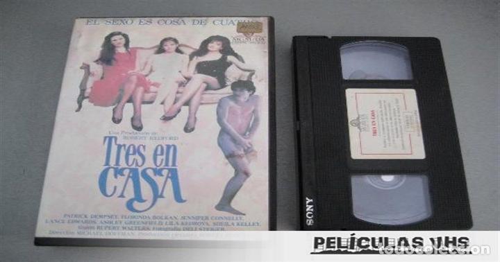 Cinema: Pel&iacute;cula Tres En Casa en VHS
