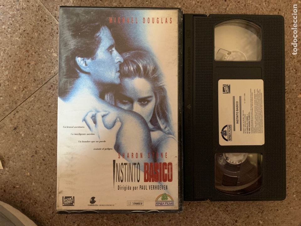 Cine: Instinto b&aacute;sico Michael Douglas VHS - Foto 1
