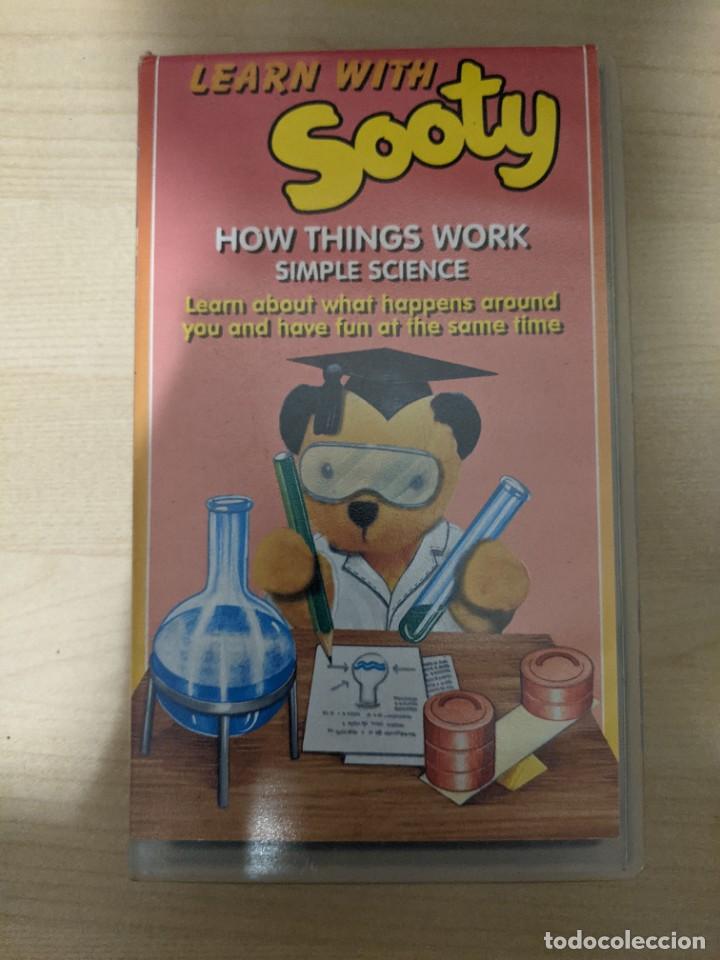 Cine: VHS &rdquo;LEARN WITH SOOTY: HOW THINGS WORK - SIMPLE SCIENCE&rdquo; - Foto 1