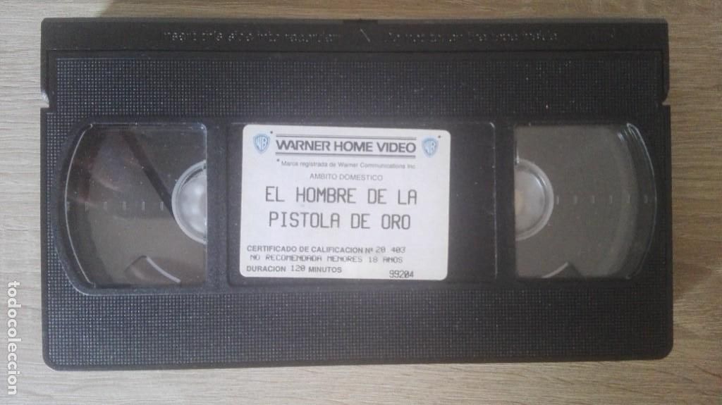 Cinema: EL HOMBRE DE LA PISTOLA DE ORO - VHS - PAL - WARNER BROS.HOME VIDEO- A&Ntilde;OS 90.