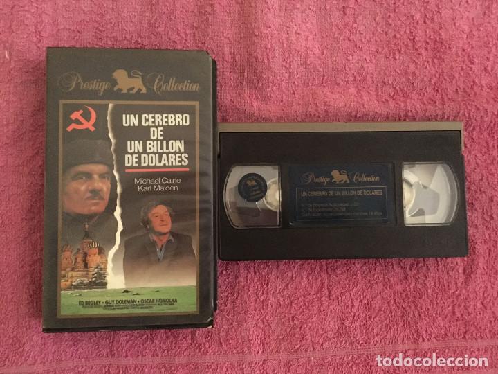 Cinema: VHS UN CEREBRO DE UN BILL&Oacute;N DE D&Oacute;LARES [1967] MICHAEL CAINE KARL MALDEN Ed. PRESTIGE SONIDO HI-FI