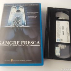 Cinema: SANGRE FRESCA VHS CAJA GRANDE RIGIDA JOHN LANDIS. Lote 289271418