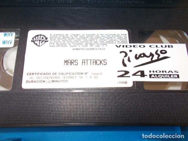 Cine: MARS ATTACKS - Foto 2