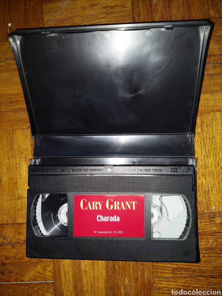 Cine: Charada (Cary Grant) - Foto 4