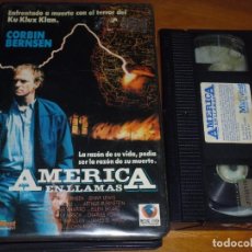 Cine: AMERICA EN LLAMAS - CORBIN BERNSEN, JENNY LEWIS - VHS. Lote 313578523
