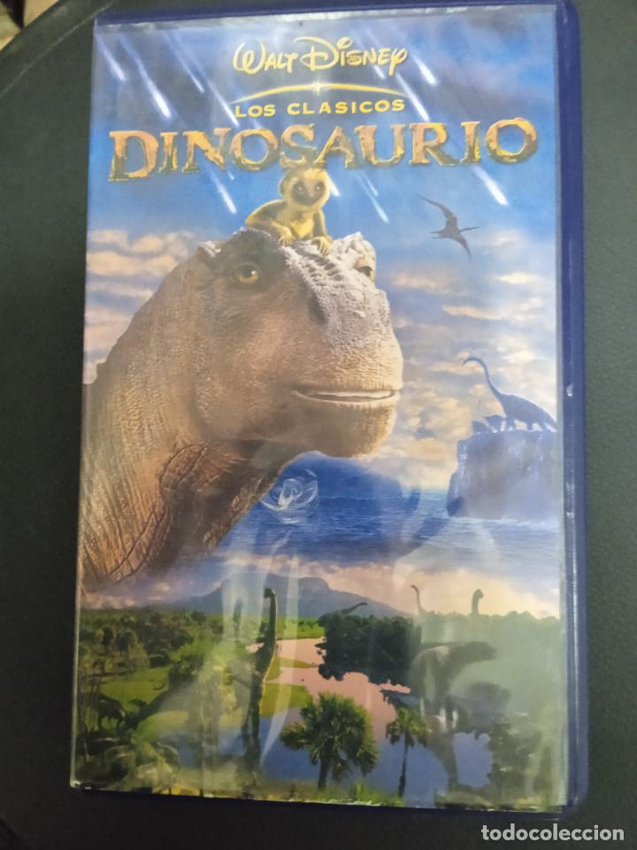 Cine: DINOSAURIO - Foto 1