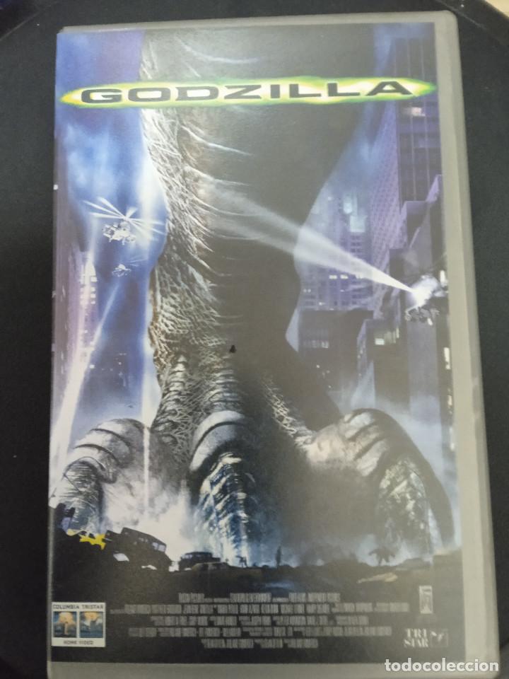 Cine: GODZILLA - Foto 1