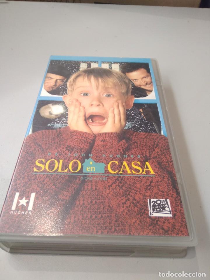 cinta vhs ~ solo en casa ~ serie cine de hoy photo