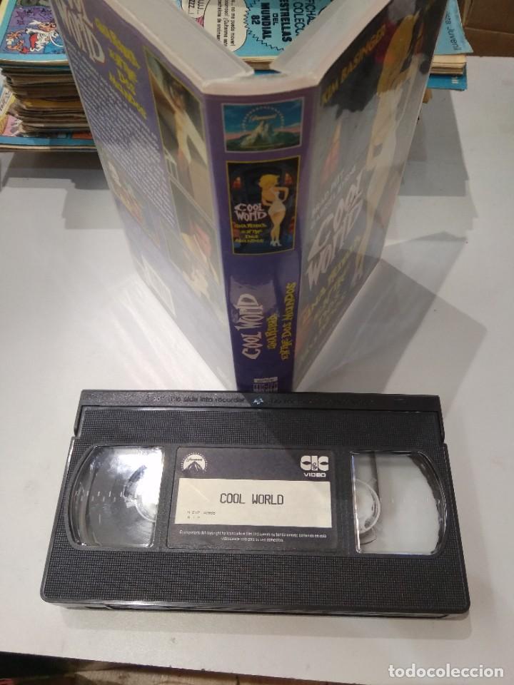 cinta vhs cool world , una rubia entre dos mu Comprar Películas de cine VHS en todocoleccion