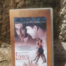 Cine: ESENCIA DE MUJER. MARTÍN BREST. AL PACINO. CHRIS O'DONNELL. VHS. NUEVA