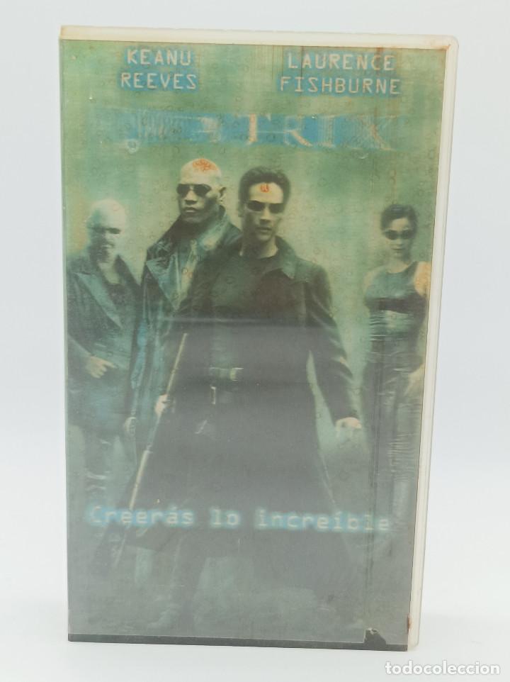 Cine: MATRIX - Foto 1
