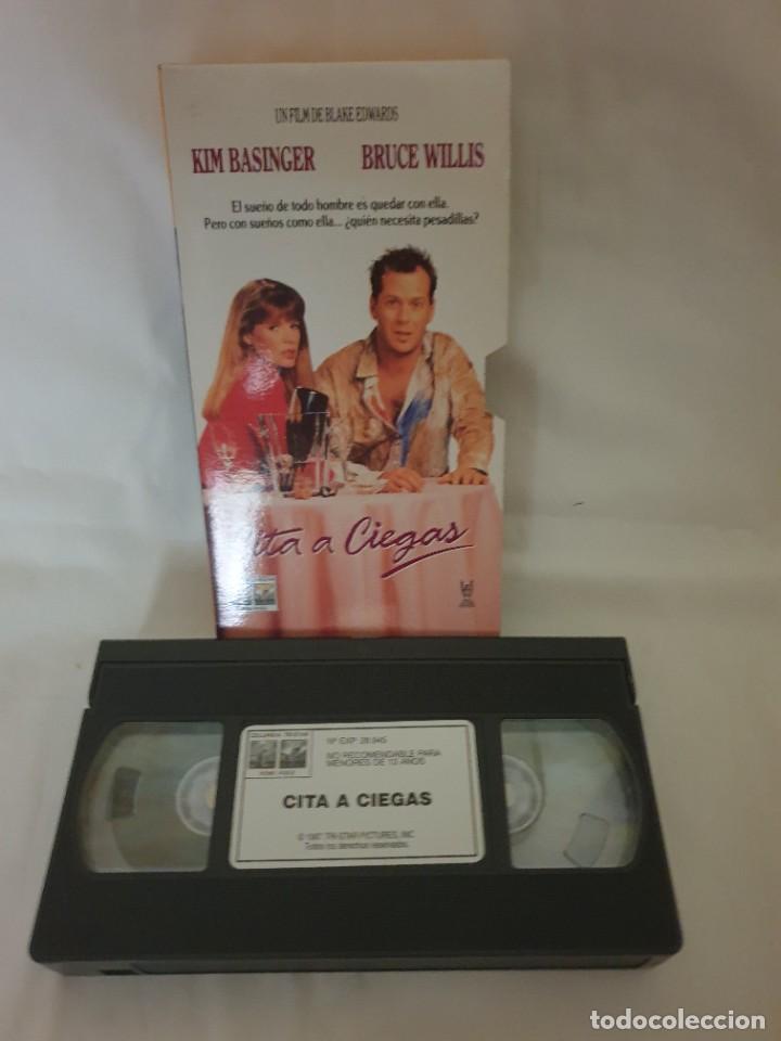 Cine: CITA A CIEGAS - Foto 1