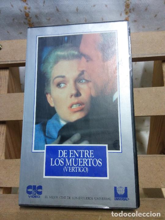 Cinema: VHS. DE ENTRE LOS MUERTOS, VERTIGO. UNIVERSAL