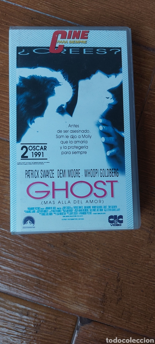 Cine: VHS Ghost, m&aacute;s all&aacute; del amor