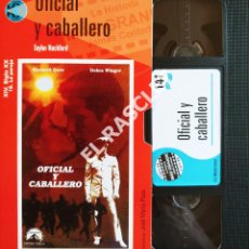 Cine: CINE PELICULA EN VHS -COLECCIÓN EL MUNDO - Nº 141 - OFICIAL Y CABALLERO. Lote 363614705