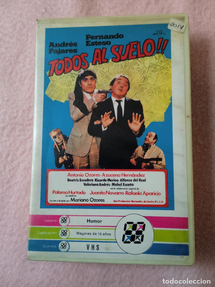 Cine: TODOS AL SUELO - Foto 1