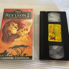 Cine: PELÍCULA VHS DISNEY REY LEON II CLÁSICO DISNEY. Lote 364035926