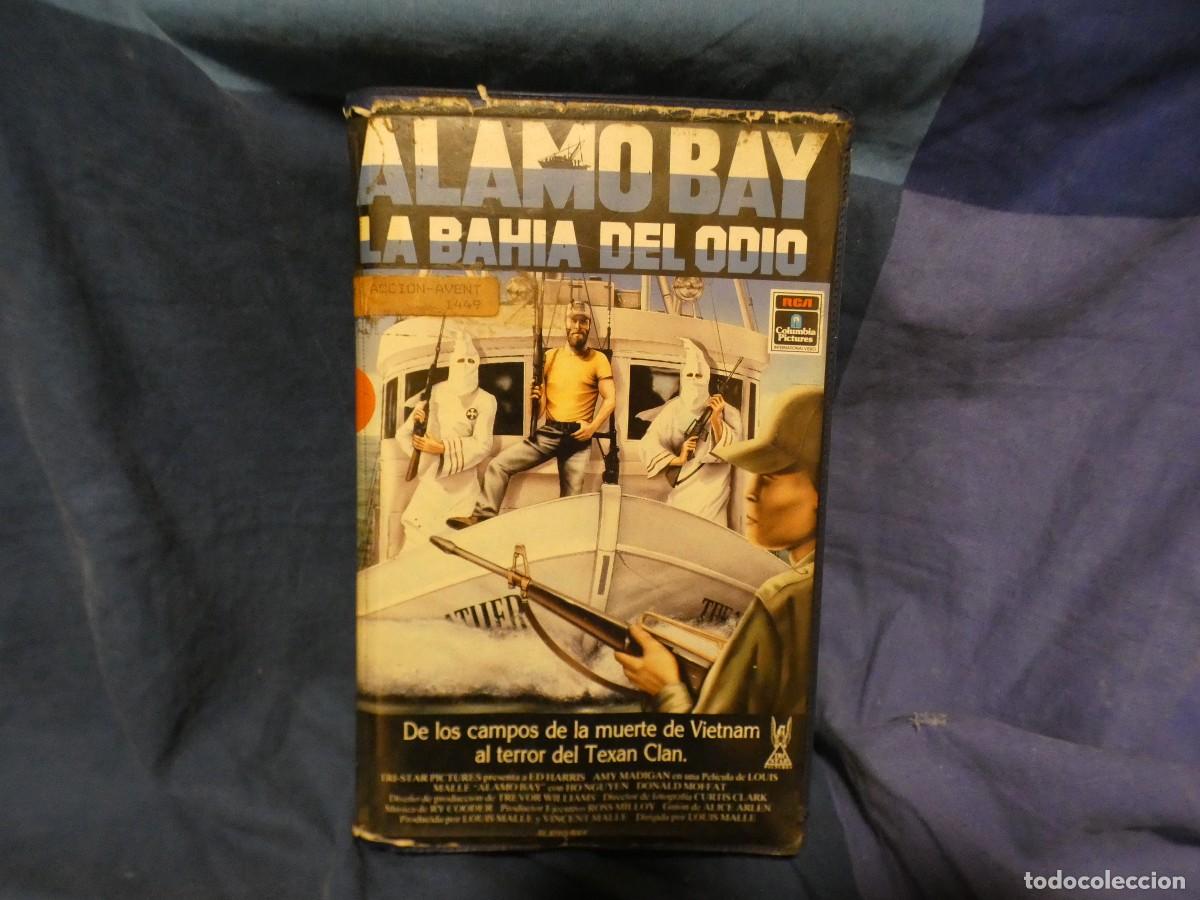 Cine: Arkansas vhs estado y visionado razonable ALAMO BAY LA BAHIA DEL ODIO ESTUCHE ALGO ROTO