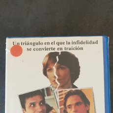 Cine: EL RIESGO DE LA TRAICIÓN (CREO QUE UNICA EN TODOCOLECCION EN FORMATO VHS). Lote 400922954