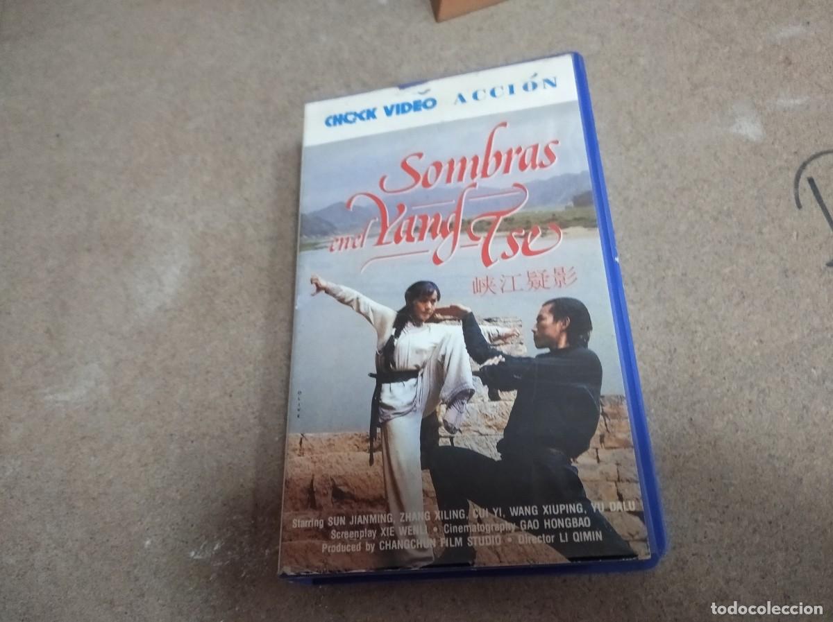 Cine: VHS SOMBRAS EN EL YANGTSE - Foto 1