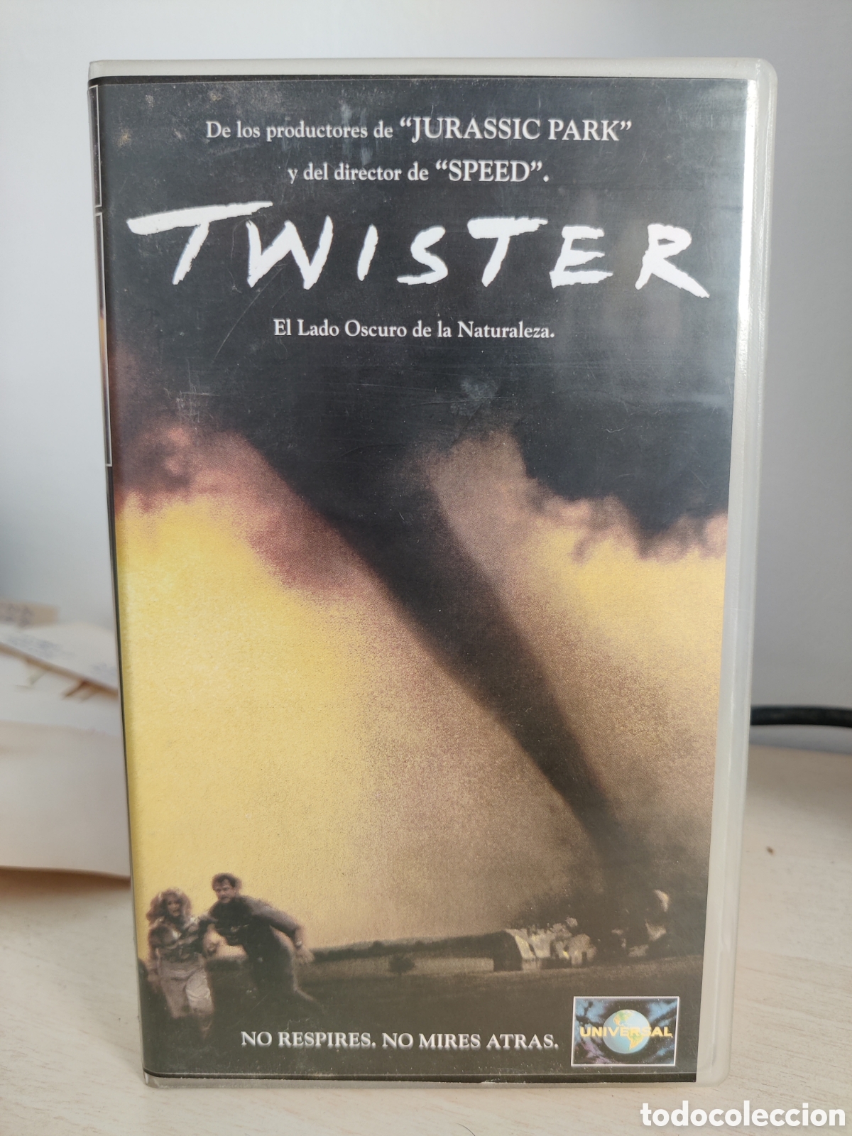 Cin&eacute;ma: VHS TWISTER EL LADO OSCURO DE LA NATURALEZA
