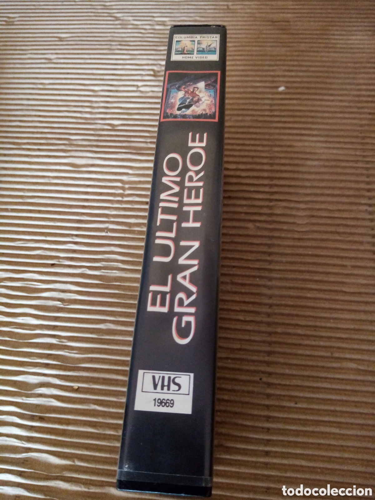 Cine: El &uacute;ltimo gran h&eacute;roe. VHS - Foto 2