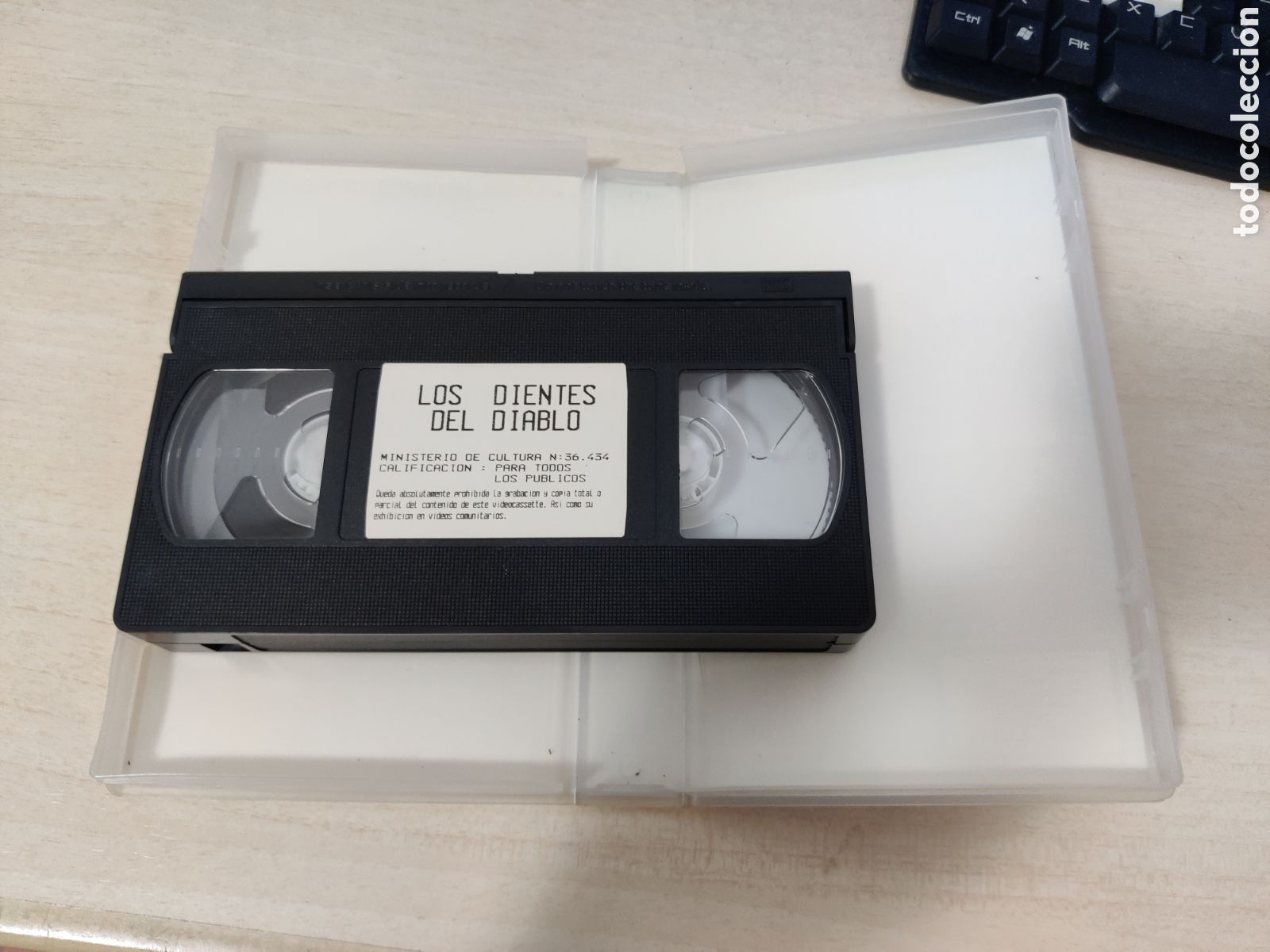 Cine: VHS LOS DIENTES DEL DIABLO - Foto 4