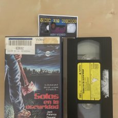 Cine: SOLOS EN LA OSCURIDAD (ALONE IN THE DARK) VHS 1982 VIDEOCLUB JACK PALANCE DONALD PLASENCE TERROR