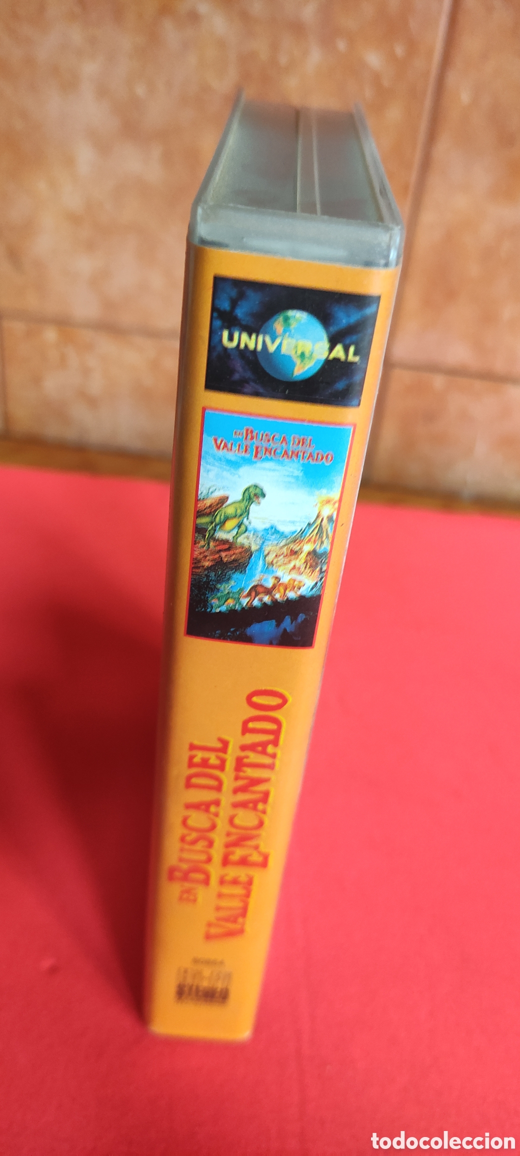 Cine: VHS EL VALLE ENCANTADO - Foto 2
