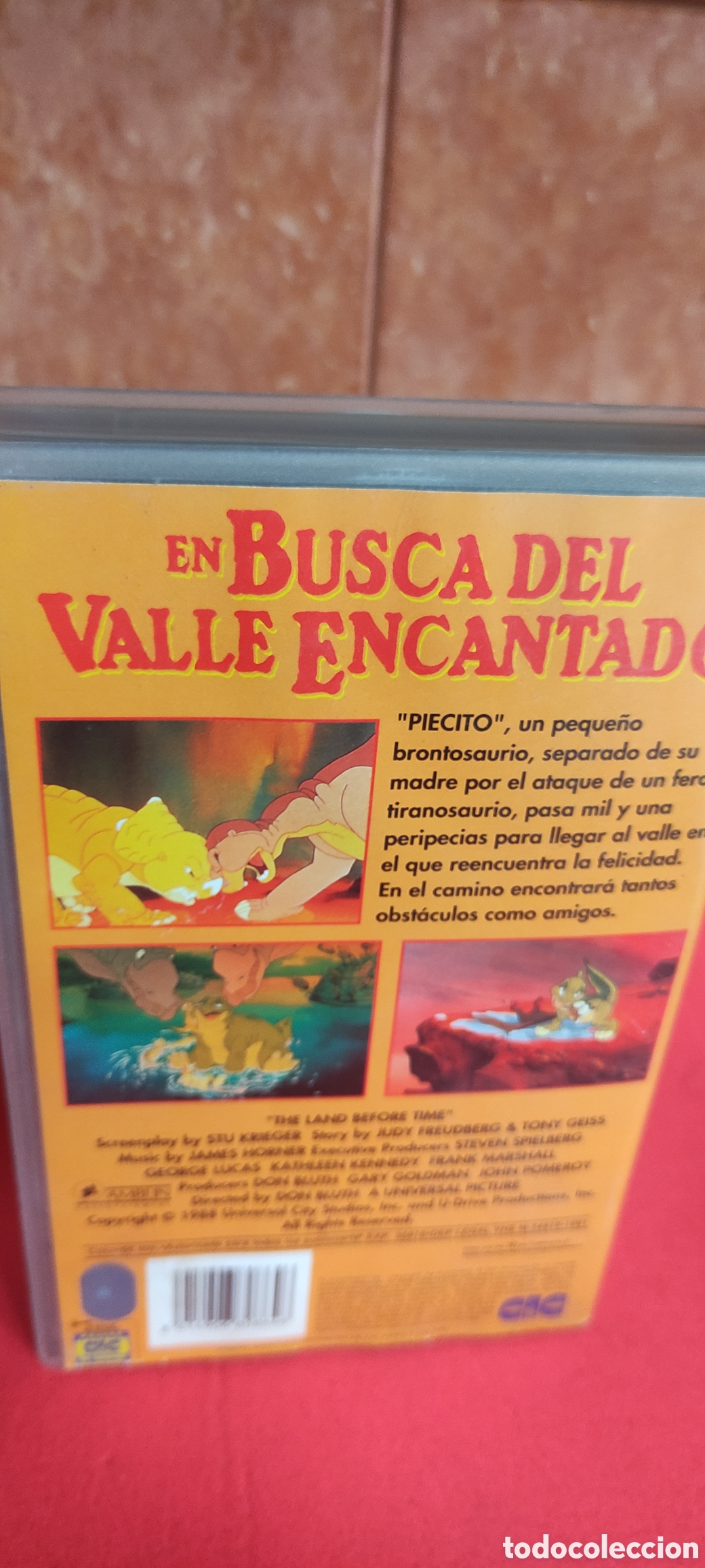 Cine: VHS EL VALLE ENCANTADO - Foto 3