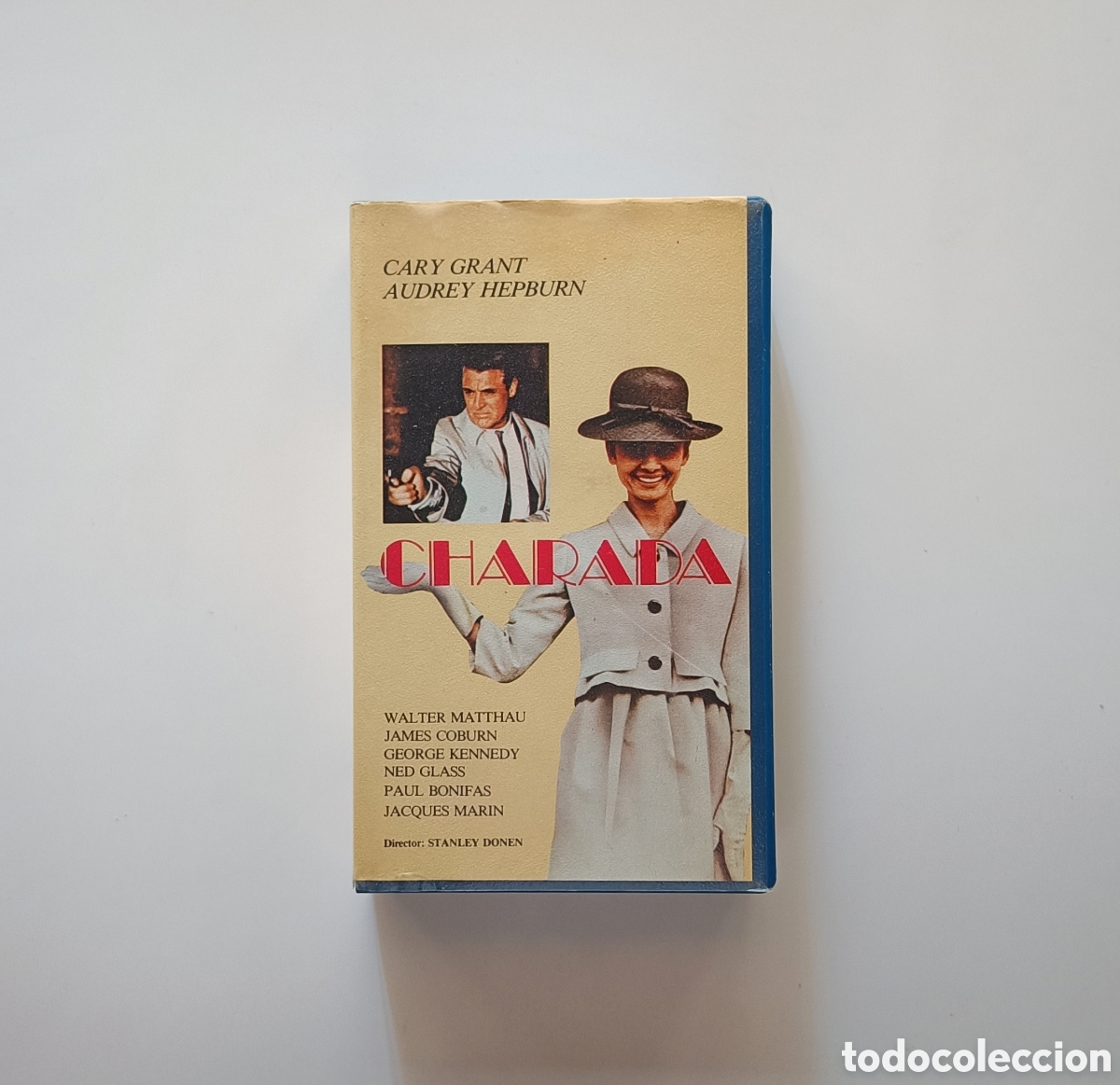Cine: Charada (1963), en VHS - Foto 1