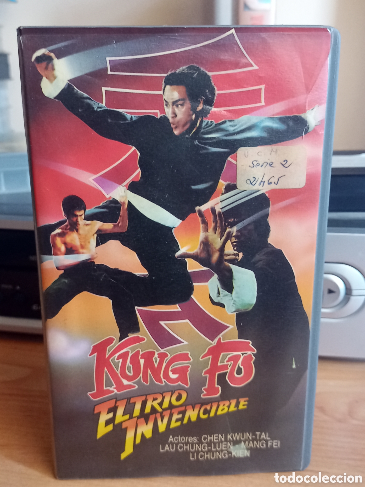 Cine: Kung fu el trio invencible vhs 1 Edici&oacute;n