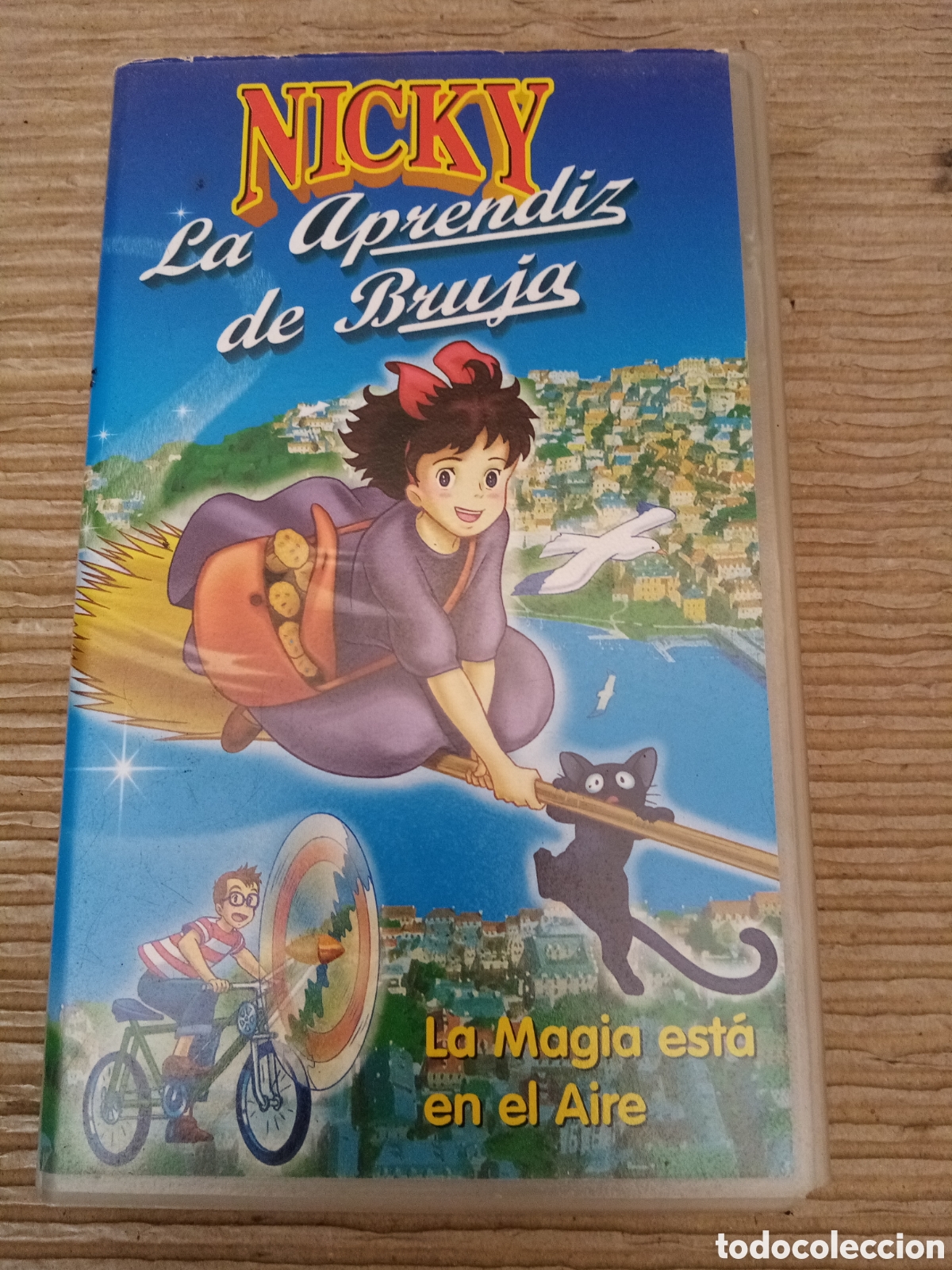Cin&eacute;ma: Nicky La aprendiz de bruja. VHS
