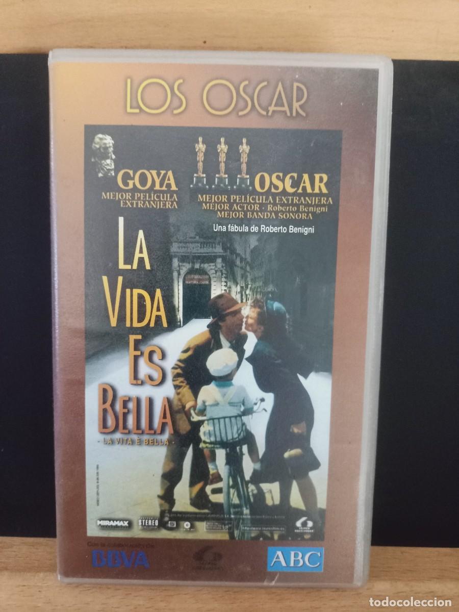 Cine: LA VIDA ES BELLA. ABC. - Foto 1