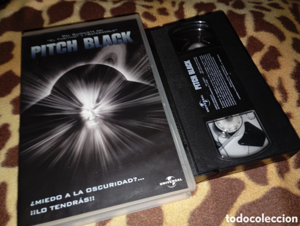 Cine: Pitch black- vhs- caja grande