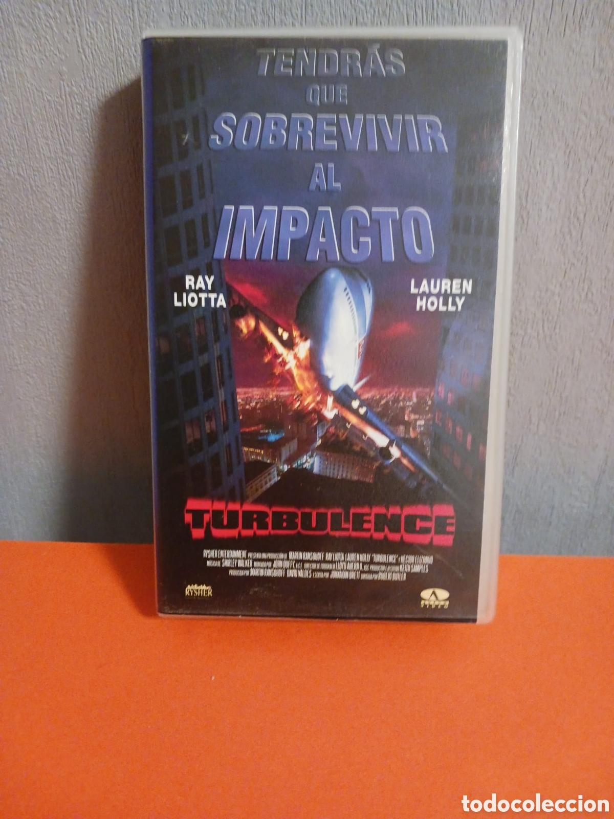 Cine: TURBULENCE. Pel&iacute;cula VHS. - Foto 2