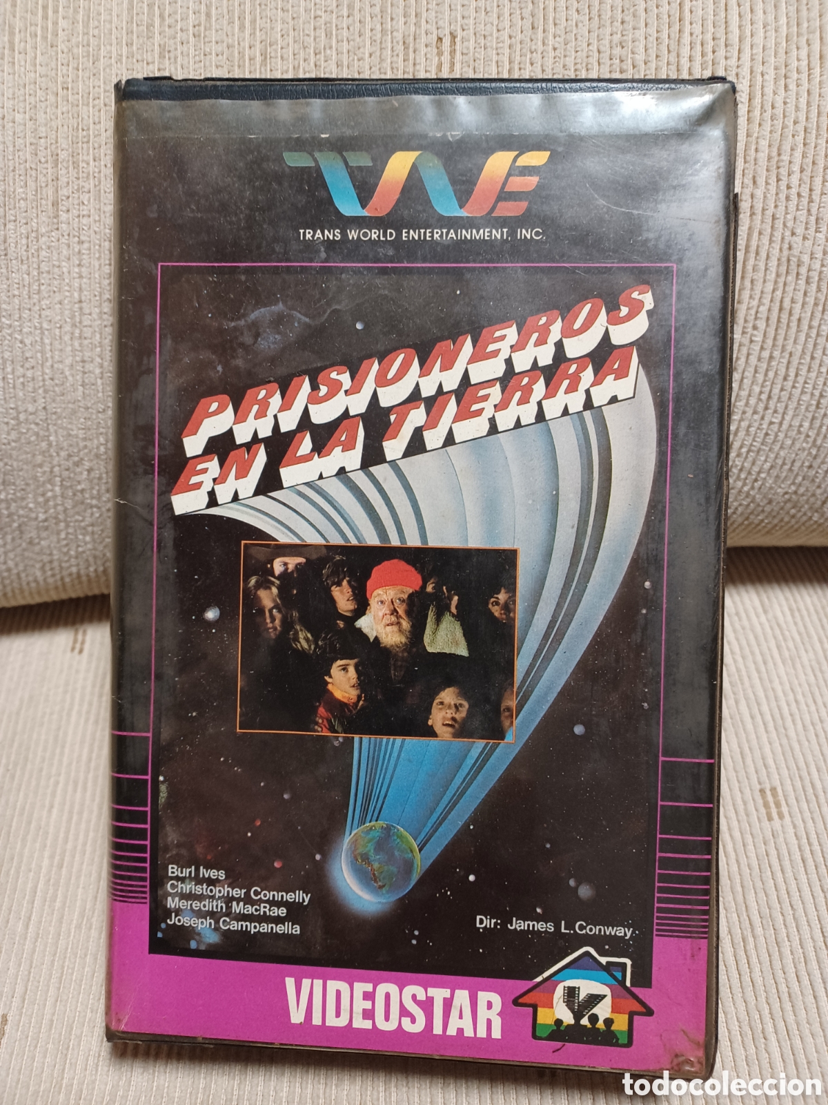 Cine: Pelicula vhs prisioneros en la tierra video 2000