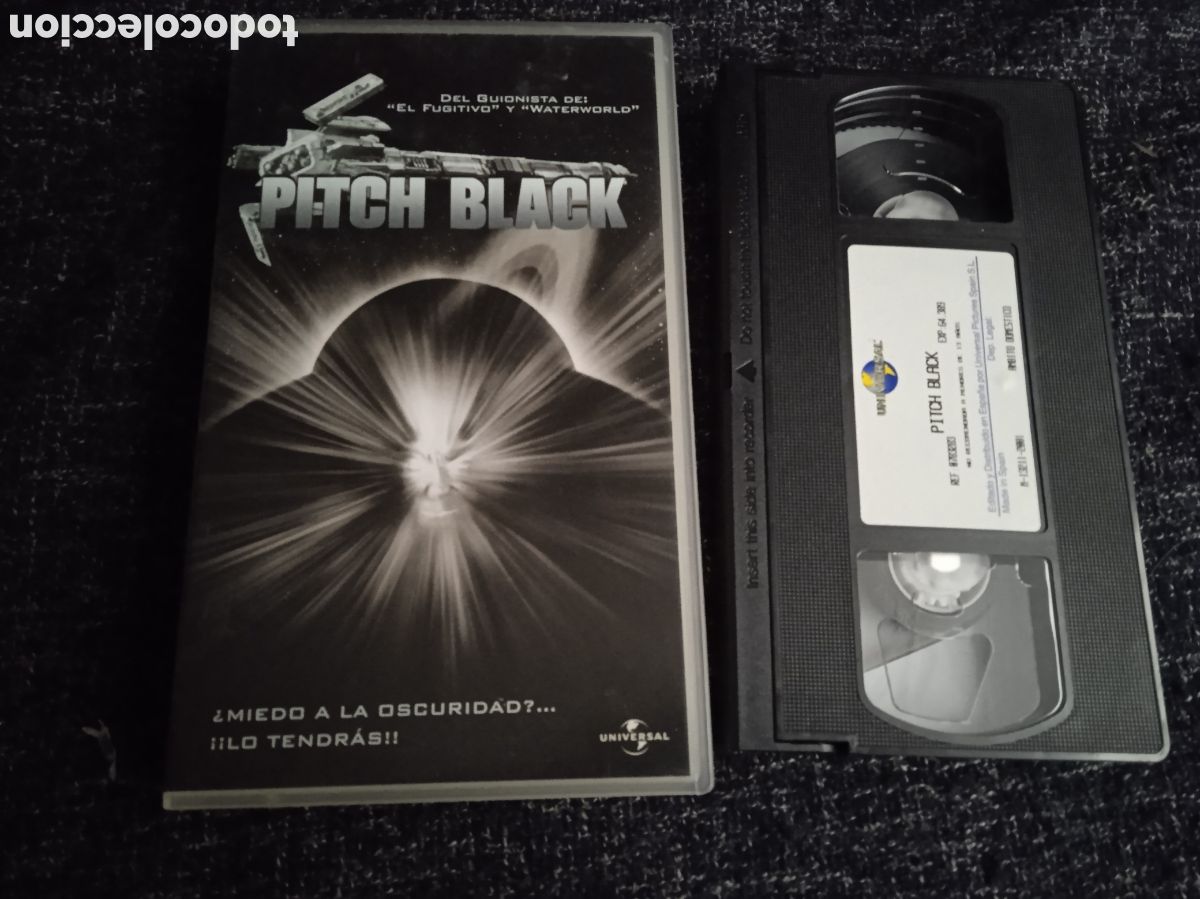 Cinema: VHS - PITCH BLACK &iquest;MIEDO A LA OSCURIDAD? LO TENDR&Aacute;S. - TERROR